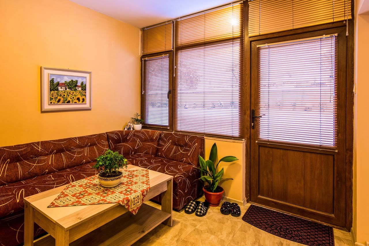 Гостевой дом Charming Suite With Pool, Tavern, And Barbecue Imrenchevo-12